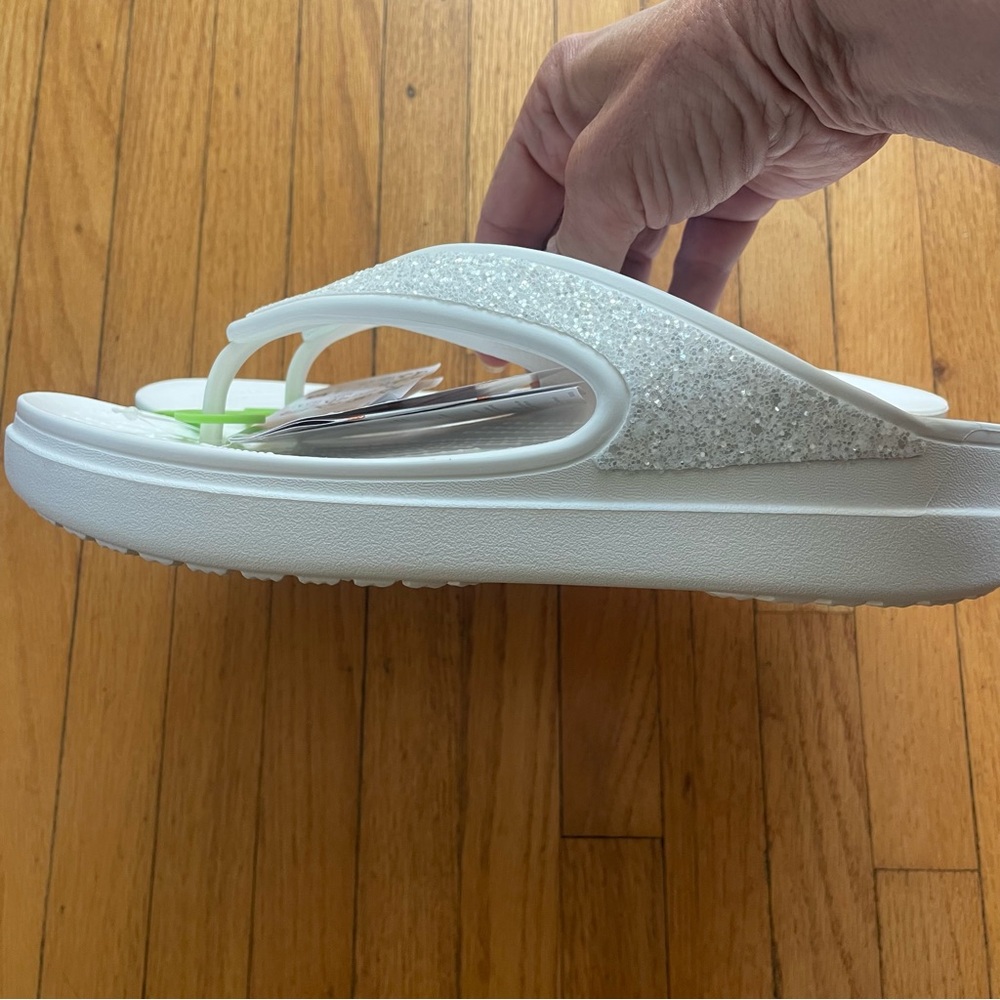Crocs Women's Sloane Glitter Flip Flop Wedge Sandals White NWT - Picture 4 of 6